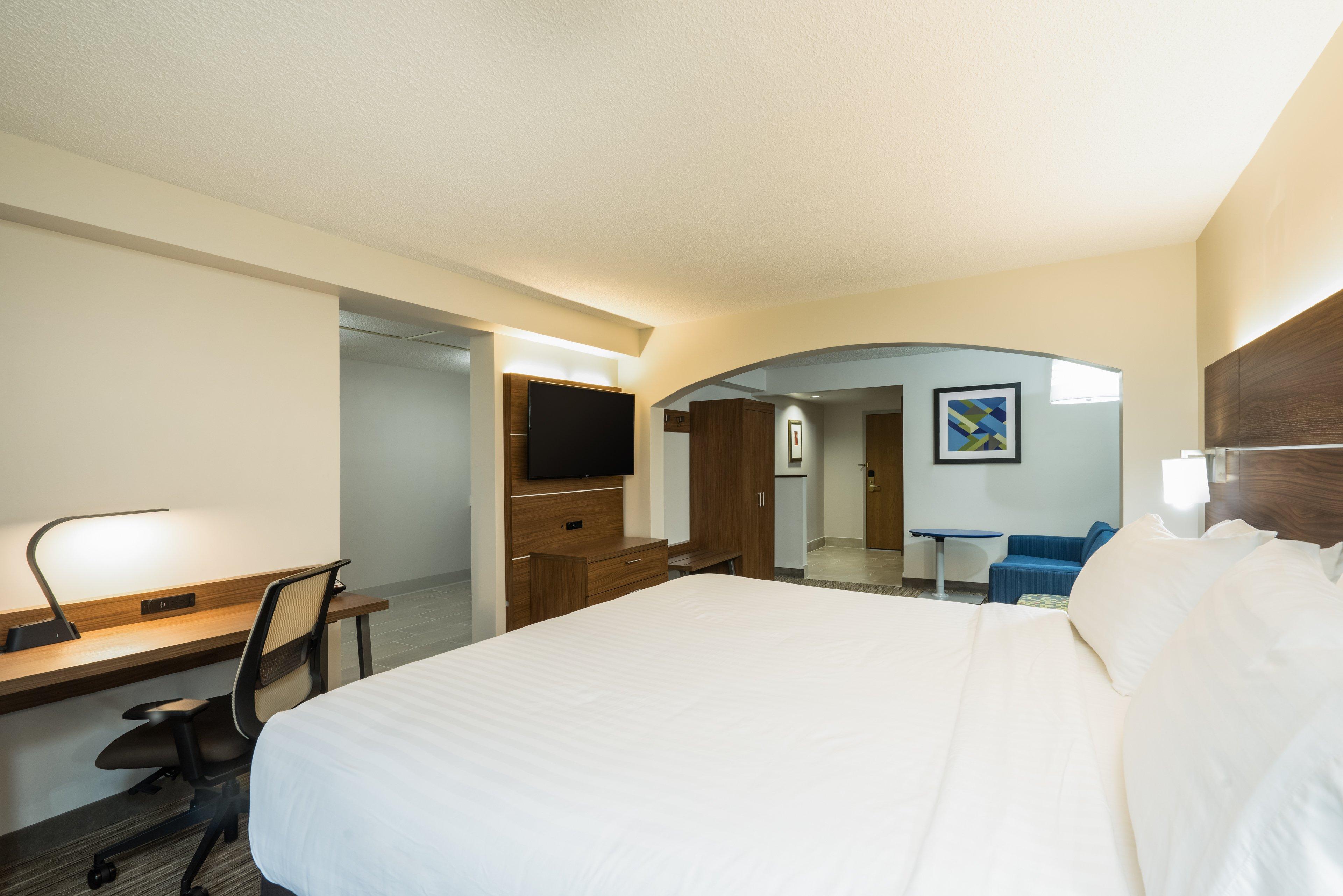 Holiday Inn Express Hotel & Suites Louisville East By Ihg Exterior photo