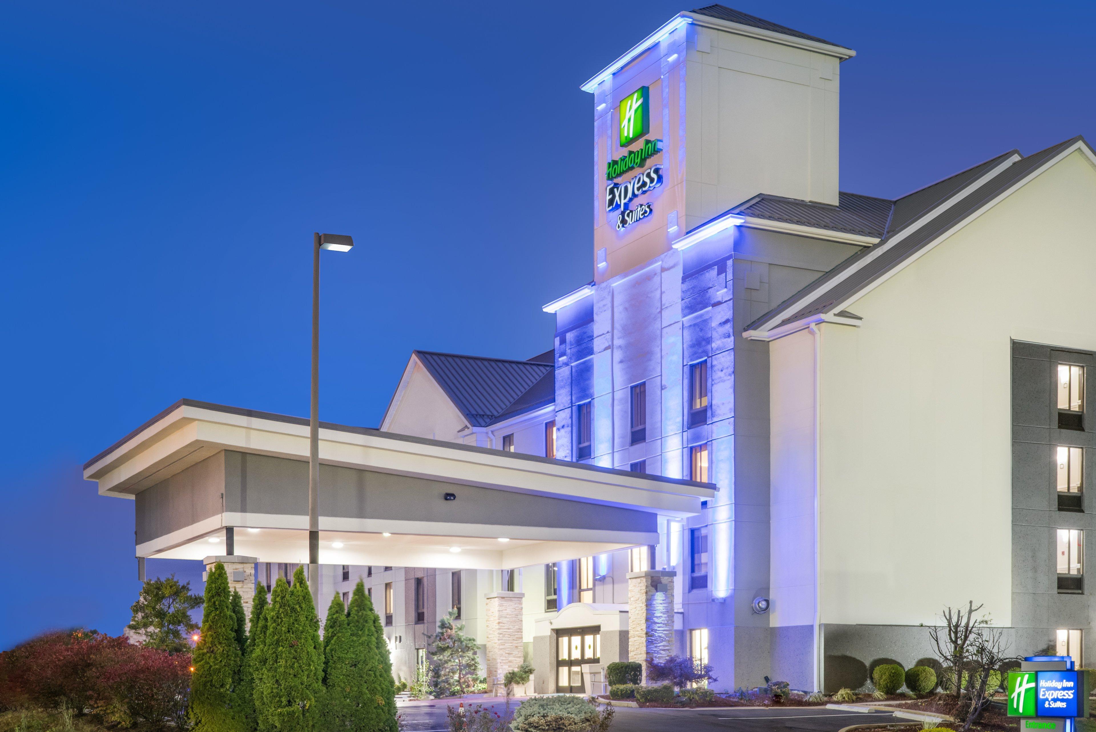 Holiday Inn Express Hotel & Suites Louisville East By Ihg Exterior photo