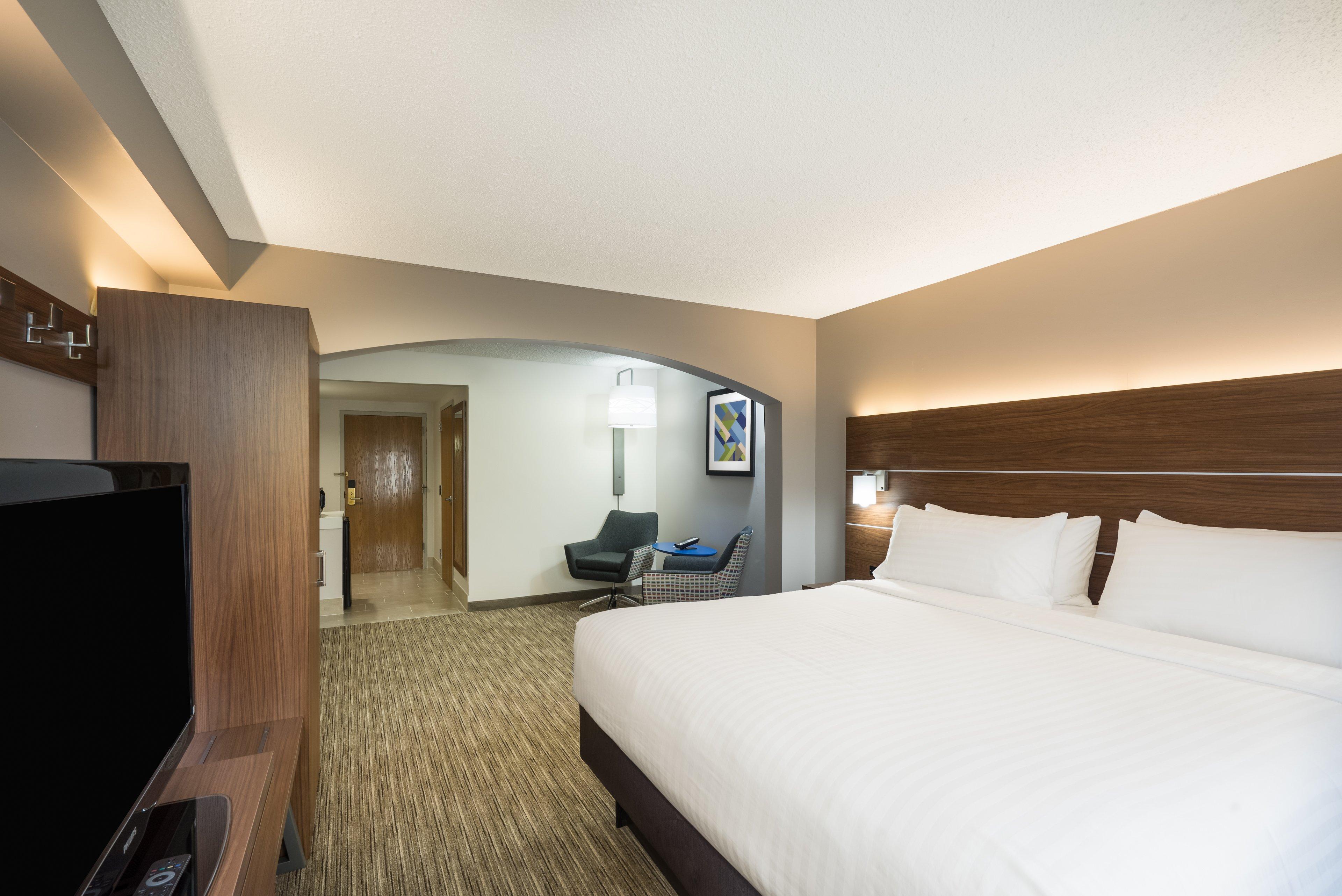 Holiday Inn Express Hotel & Suites Louisville East By Ihg Exterior photo