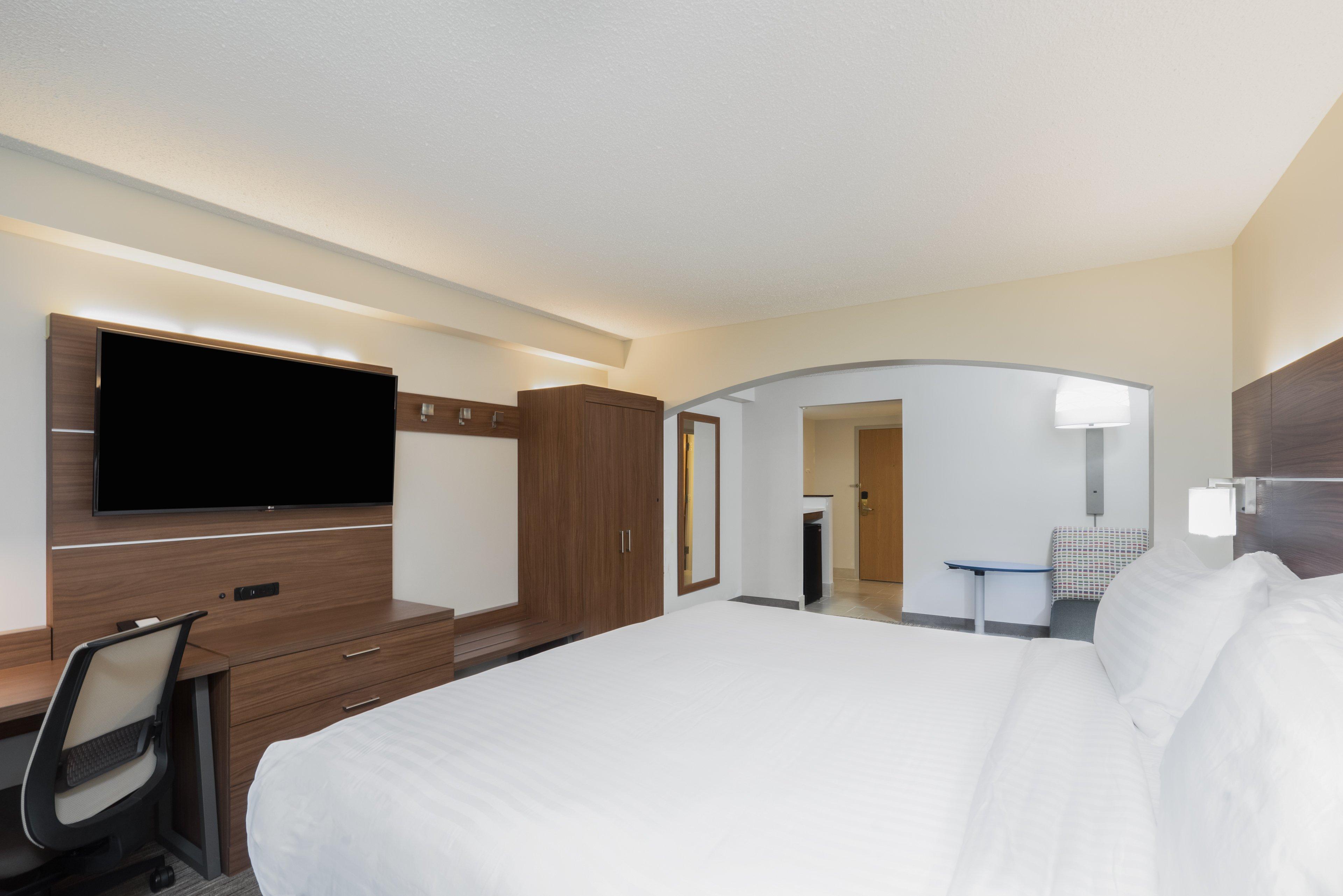 Holiday Inn Express Hotel & Suites Louisville East By Ihg Exterior photo