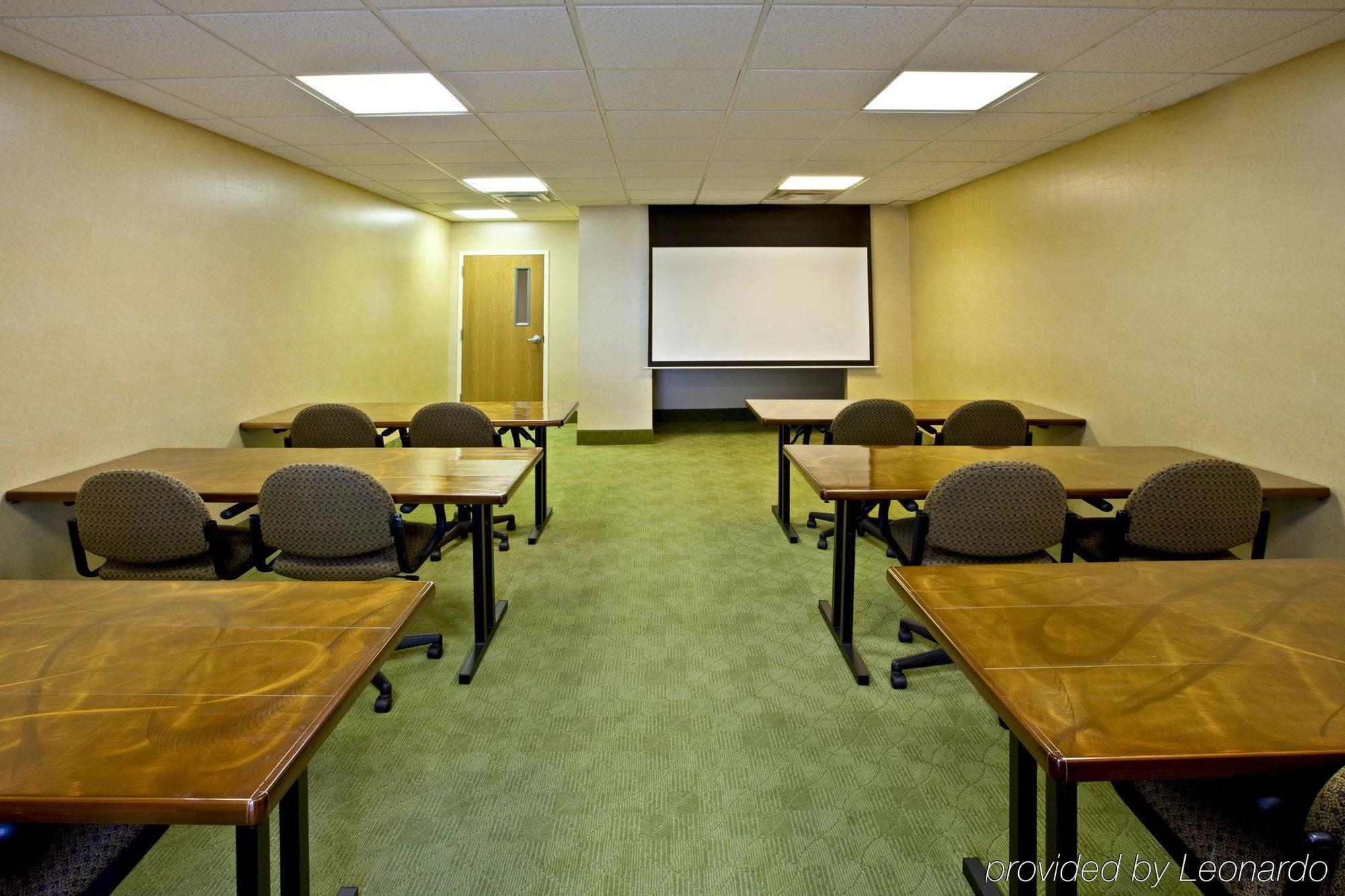 Holiday Inn Express Hotel & Suites Louisville East By Ihg Exterior photo