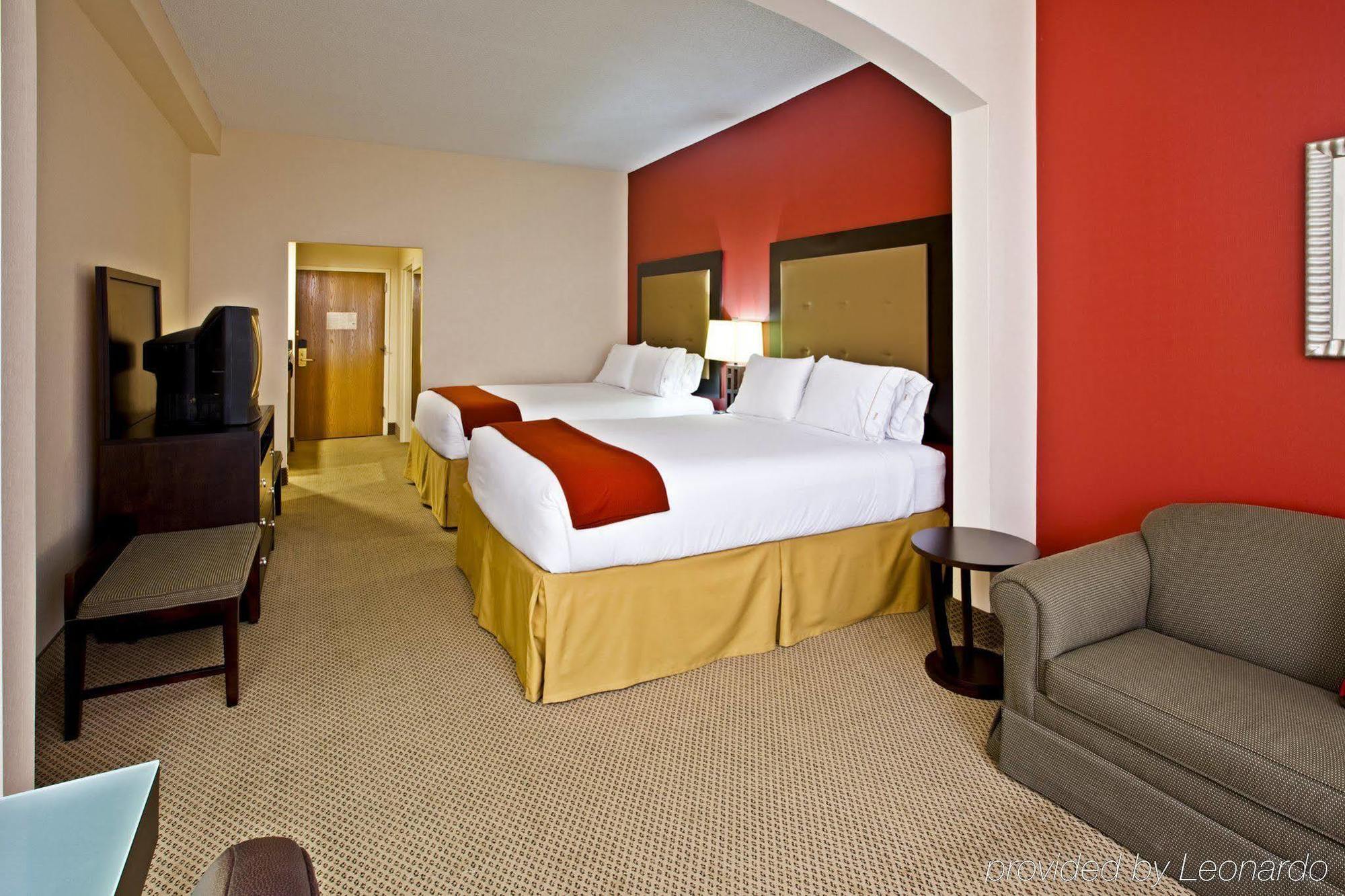 Holiday Inn Express Hotel & Suites Louisville East By Ihg Exterior photo