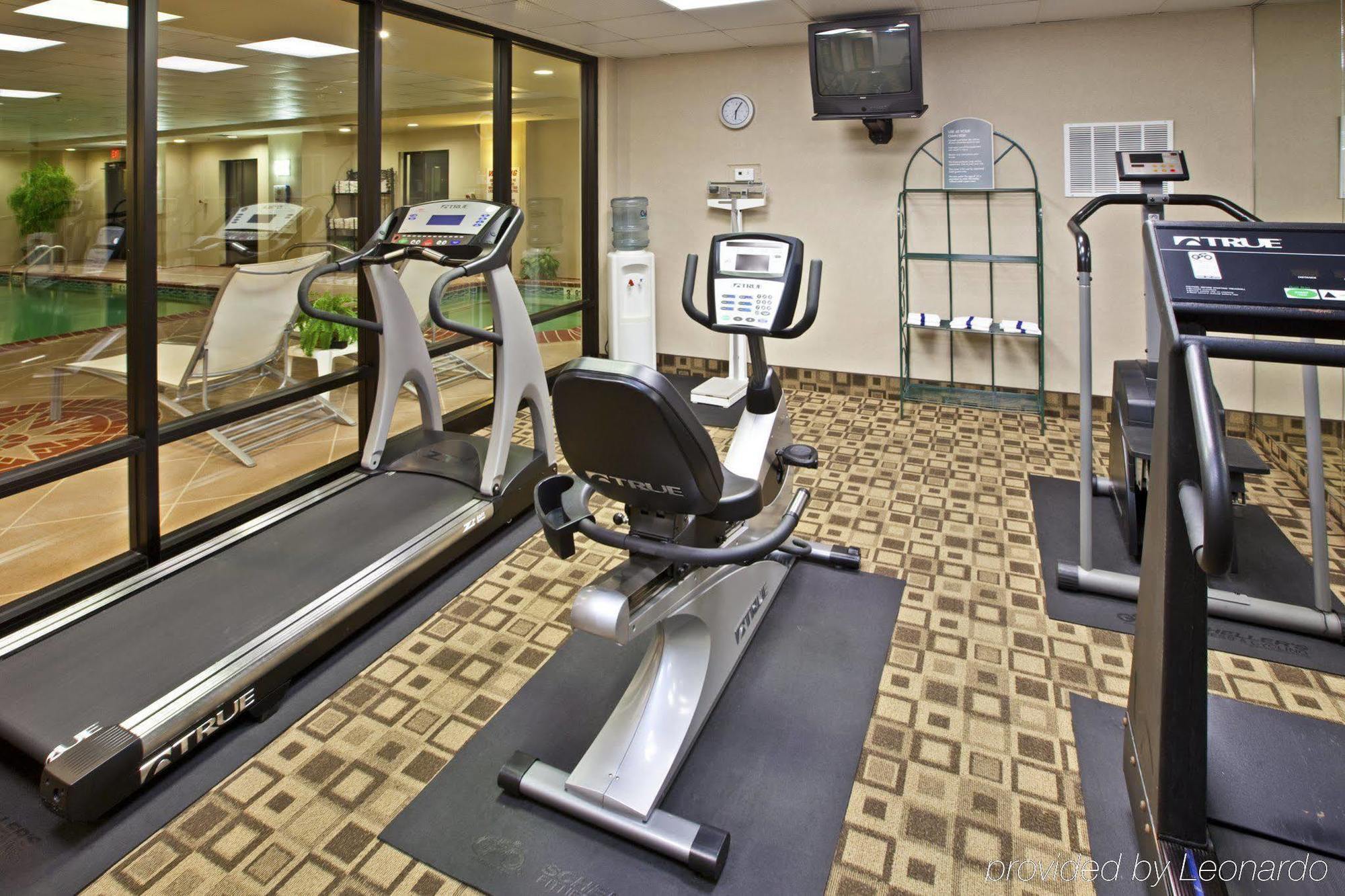 Holiday Inn Express Hotel & Suites Louisville East By Ihg Exterior photo